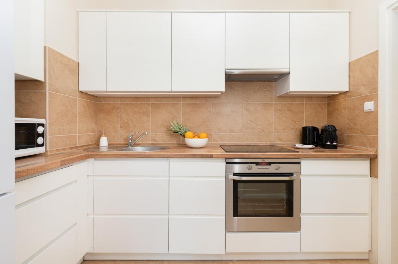 Remote Work Friendly With 1 Bedroom In Gdansk-wrzeszcz By Renters Apartmán *